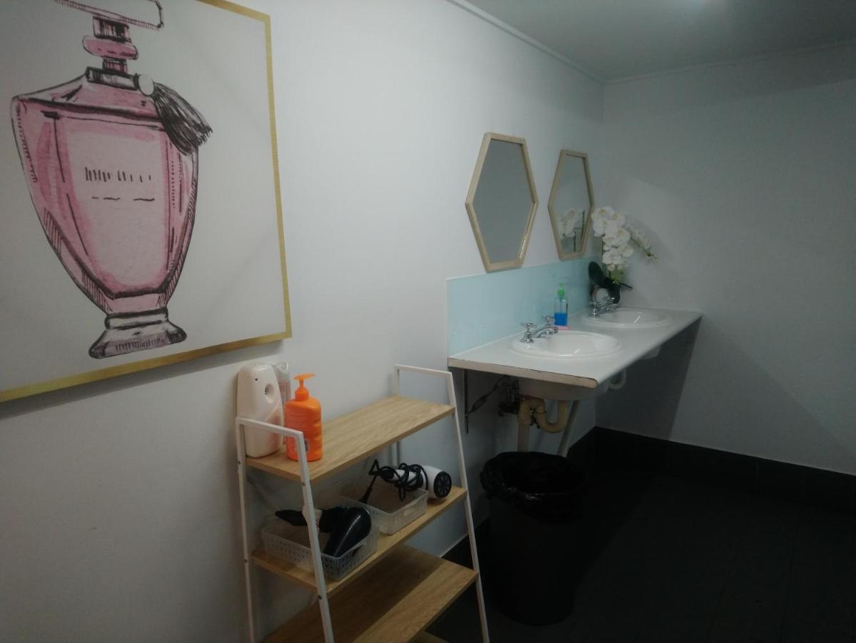 Mumma'S Hostel Кернс Екстериор снимка